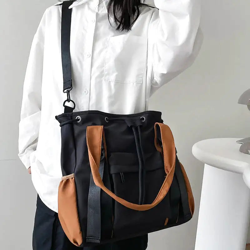 Dahlia - Leather Handbag with Adjustable Shoulder Strap and Side Pocket