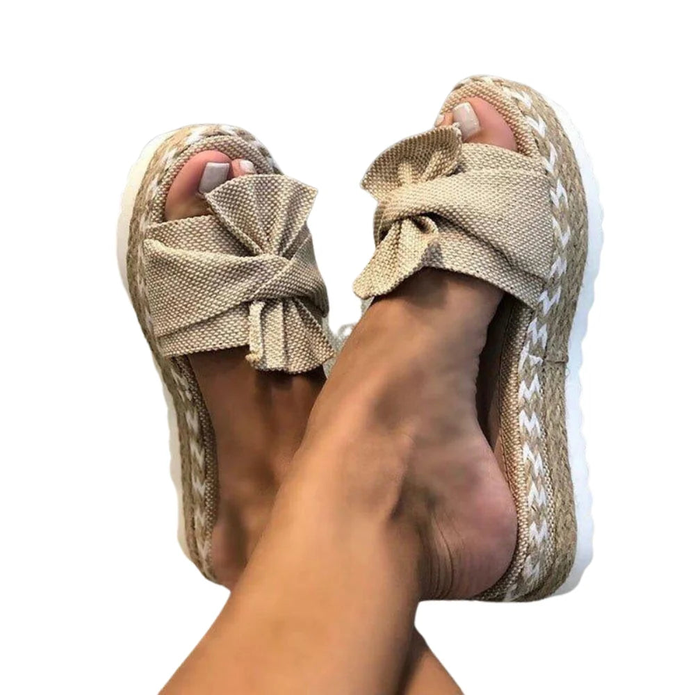 Malina – Slip-On Flat Sandals with Chunky Sole and Bow Detail