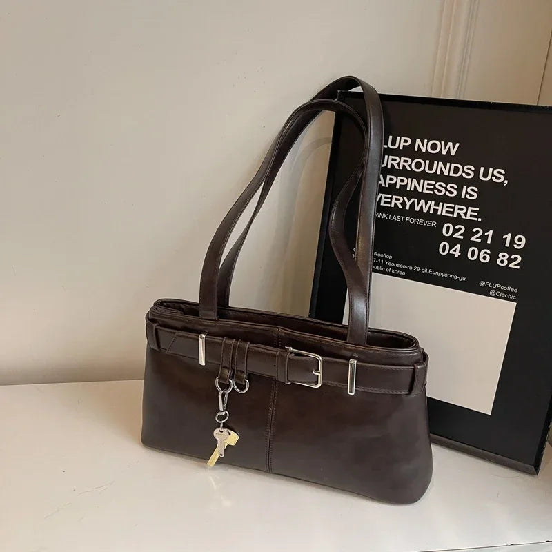 Arden - Leather Shoulder Bag with Stitching Details and Zipper Closure