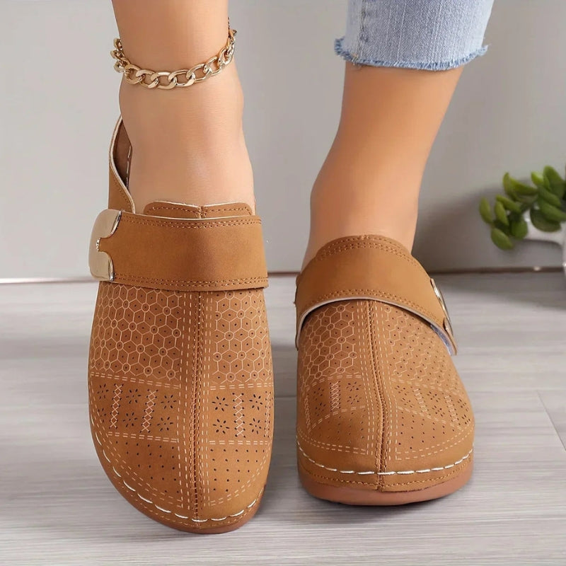 Vera – Backless Slip On Clogs with Round Toe and Breathable Upper
