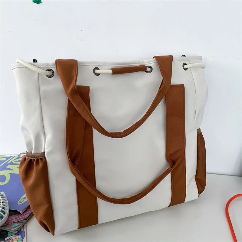 Dahlia - Leather Handbag with Adjustable Shoulder Strap and Side Pocket