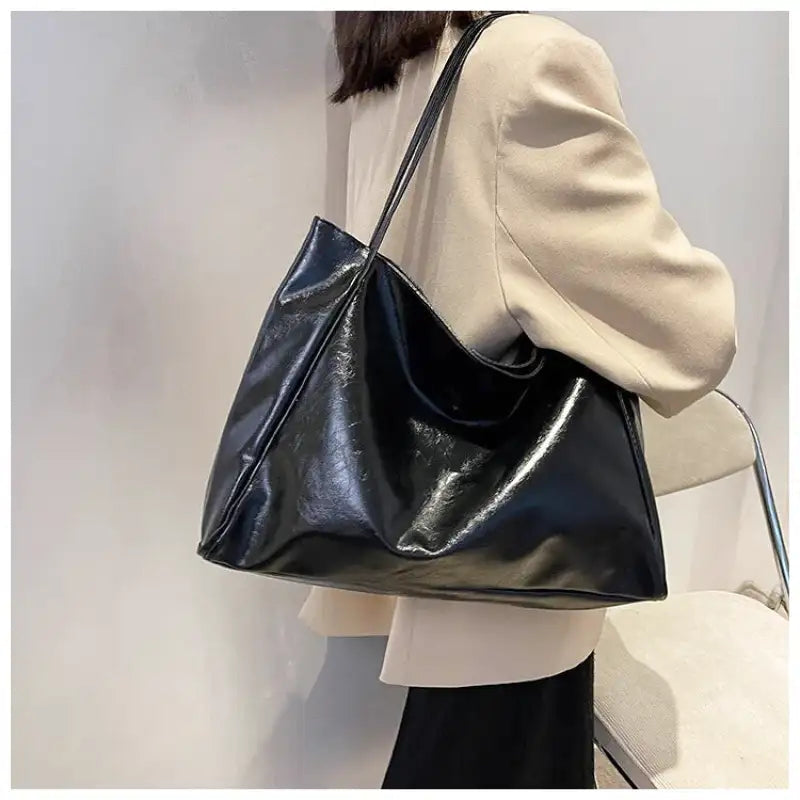Corvina – Oversized Faux Leather Shoulder Bag with Adjustable Strap and Handles