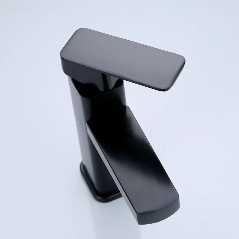 PureFlow – Single-Lever Basin Faucet with Single-Hole Installation
