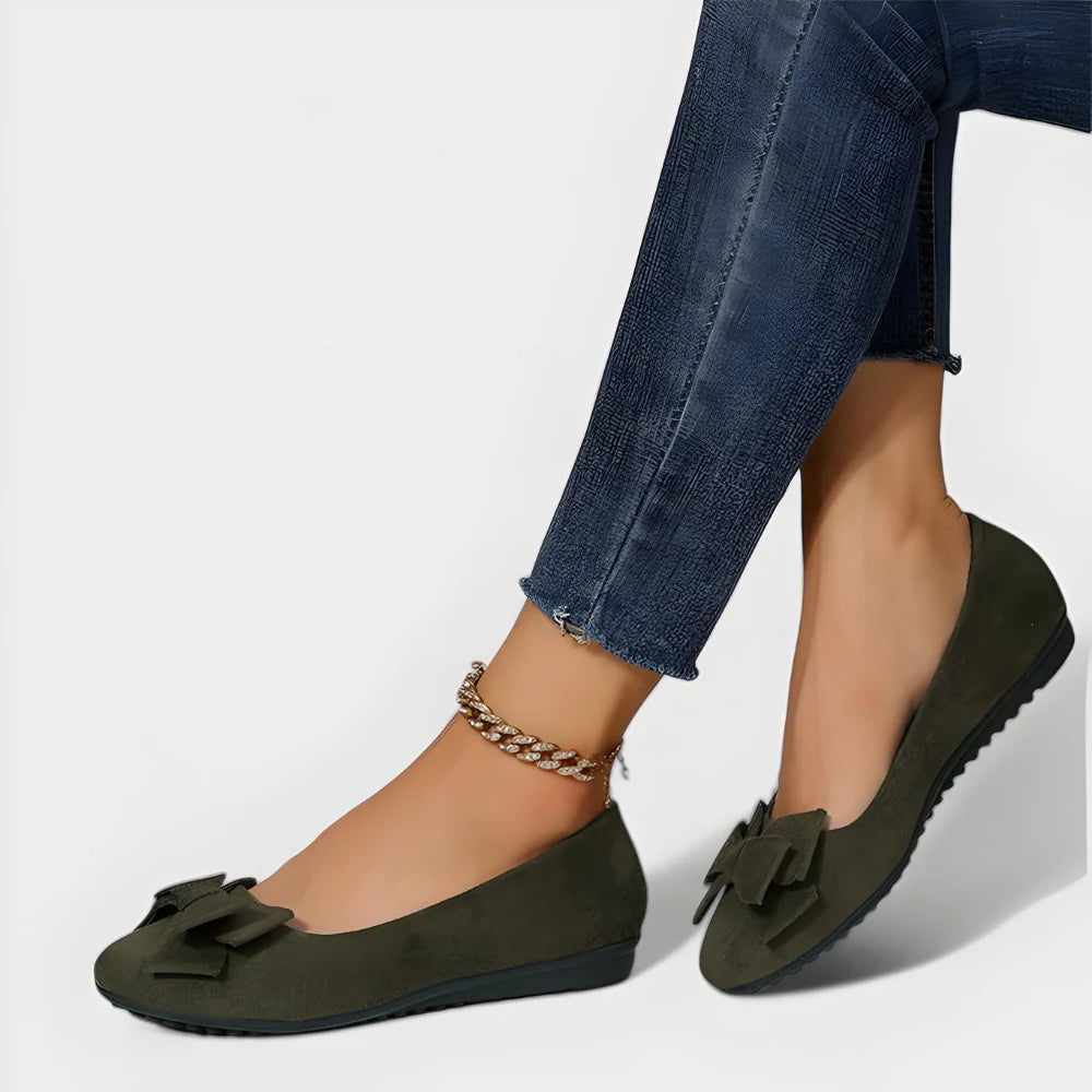 Ayleen – Round Toe Slip-On Flats with Bow Detail