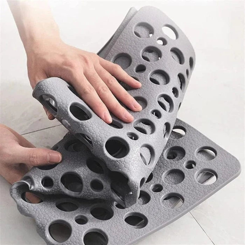 AquaGrip – Slip-Resistant Bath Mat with Quick-Drain Design