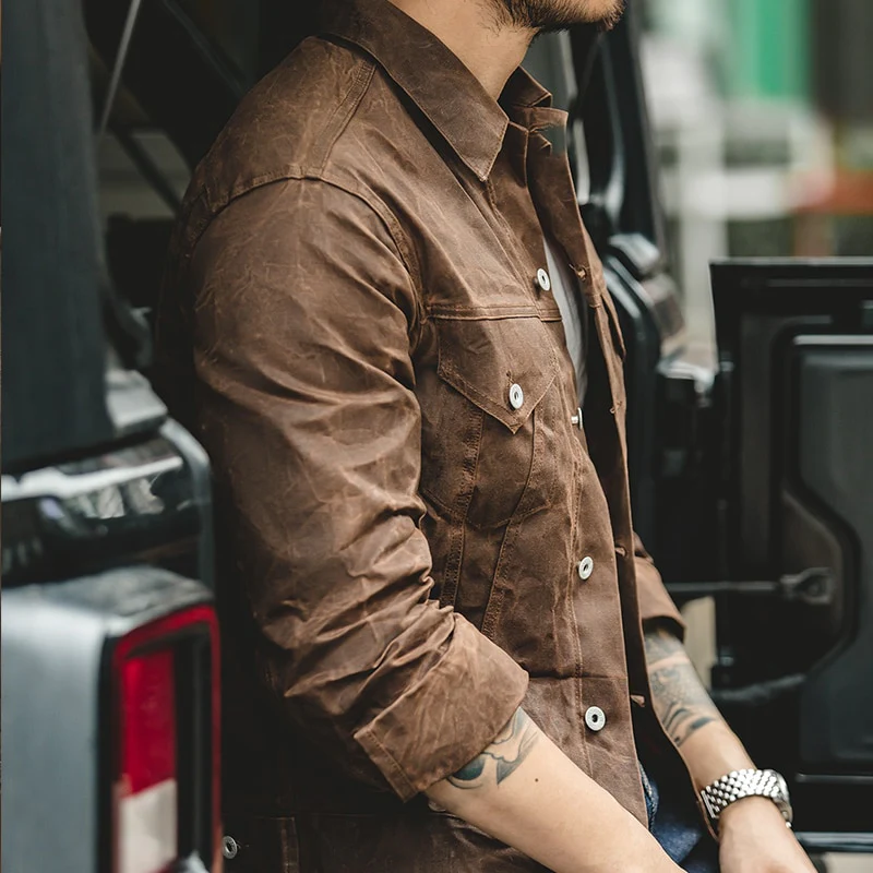 Bravero – Retro Style Jacket with Straight Hem and Long Sleeves