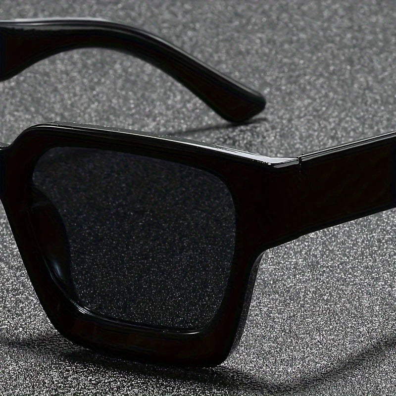Silvano – Glasses With Square Polycarbonate Frame and Lenses