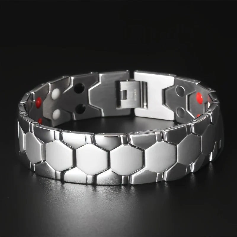 Darius – Bracelet With Titanium Steel and Adjustable Link Closure