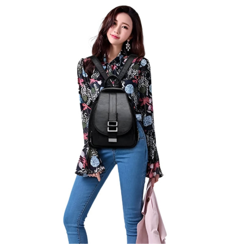 Selavie – Stylish Backpack with Convertible Straps and Streamlined Shape