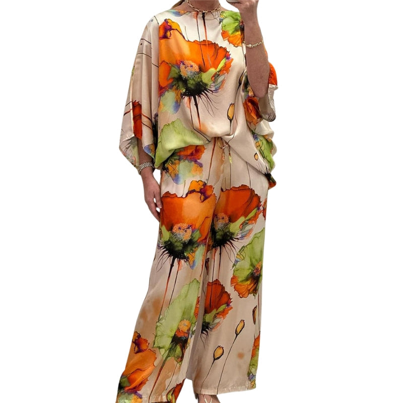 Alina – Two-Piece Satin Set with Round Neck and Floral Print