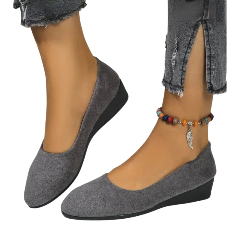 Maribel – Wedge Shoes with Classic Round Toe and Supportive Heel