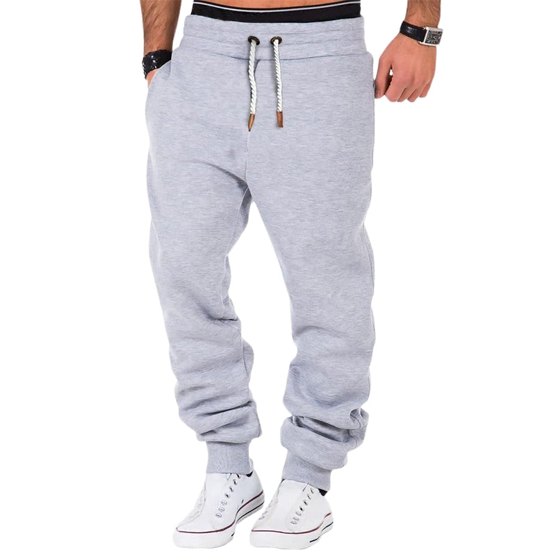 Liam – Jogging Pants with Tapered Ankle and Side Pockets