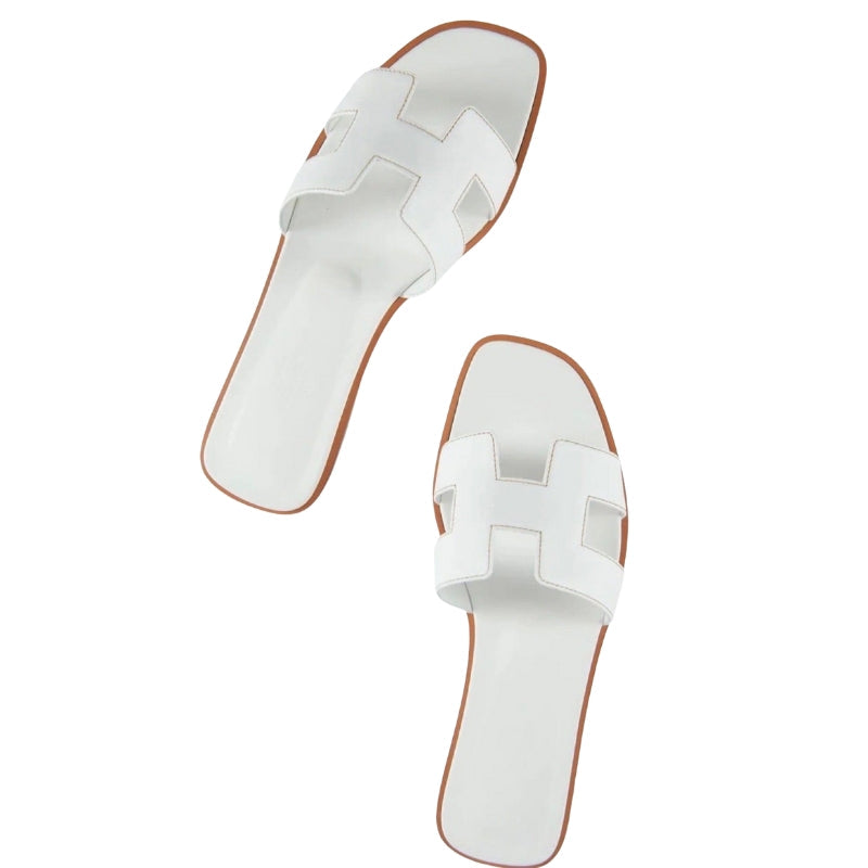Clara – Flat Slip-On Slippers with Cutout Details