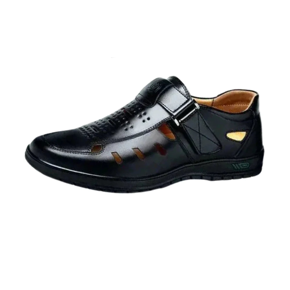Kevin – Closed-Toe Sandals with Adjustable Strap and Ventilated Design