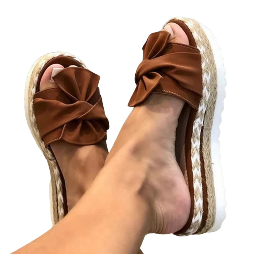 Malina – Slip-On Flat Sandals with Chunky Sole and Bow Detail