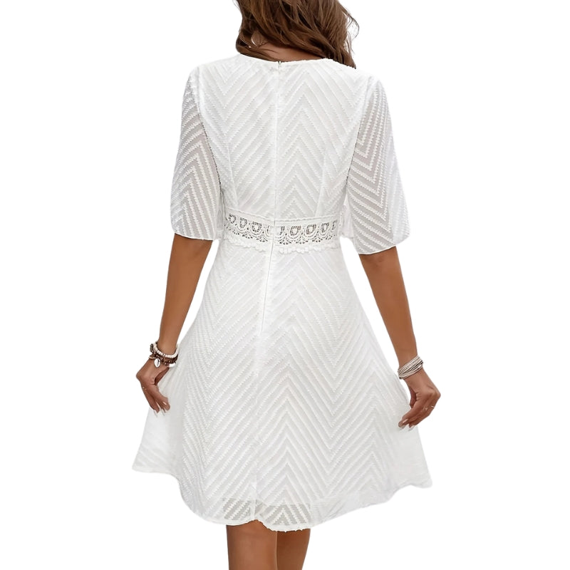 Alva – V-Neck Summer Dress with Lace Waist and Textured Zigzag Pattern