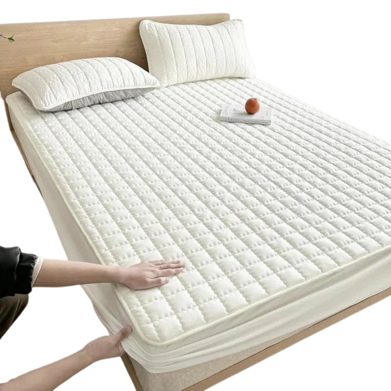 SleepEase – Quilted Mattress Cover with Soft, Breathable Texture