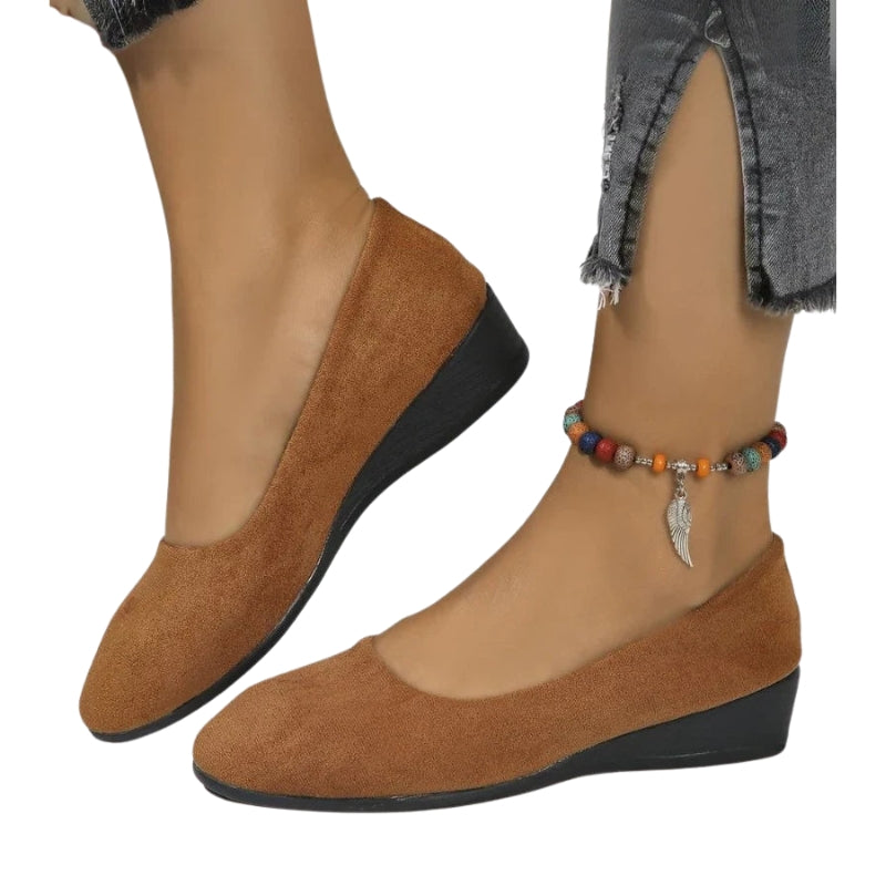 Maribel – Wedge Shoes with Classic Round Toe and Supportive Heel