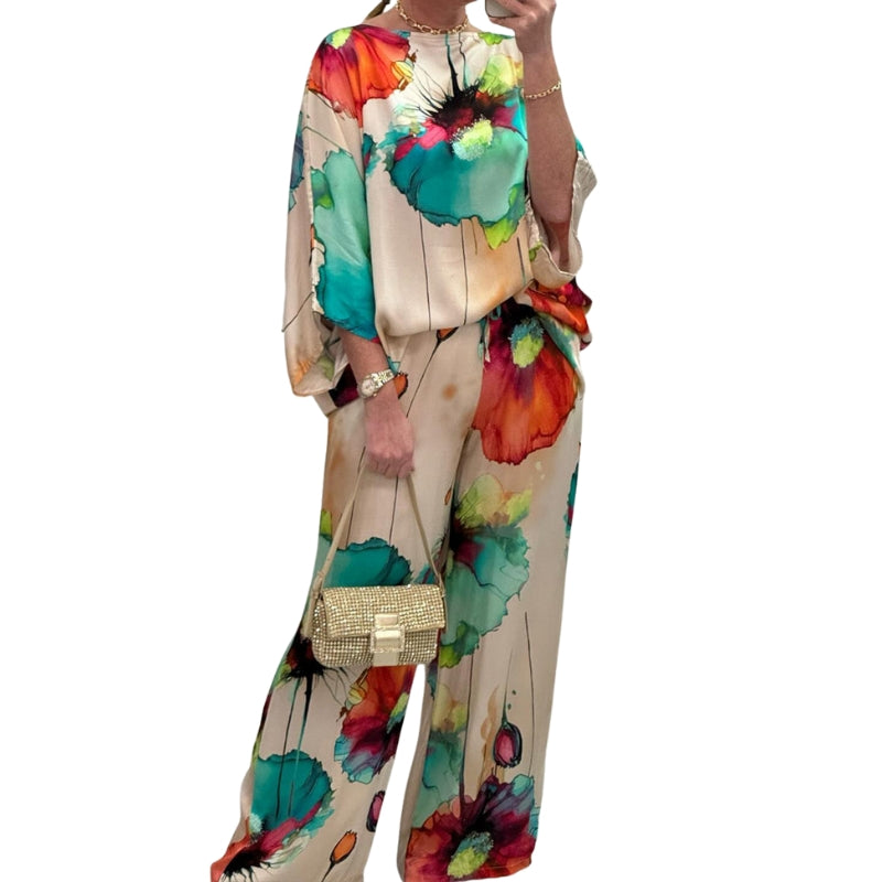 Alina – Two-Piece Satin Set with Round Neck and Floral Print
