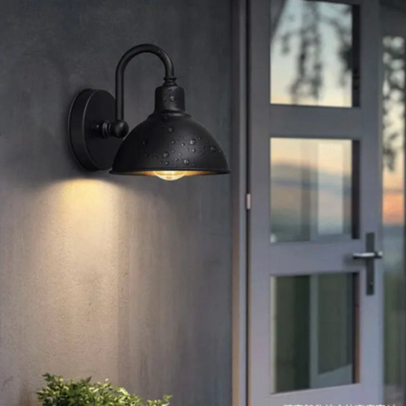 EverGlow – Waterproof Outdoor Wall Lamp with Classic Metal Design