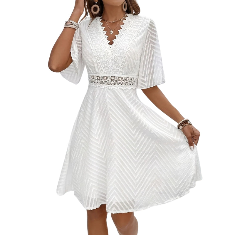 Alva – V-Neck Summer Dress with Lace Waist and Textured Zigzag Pattern