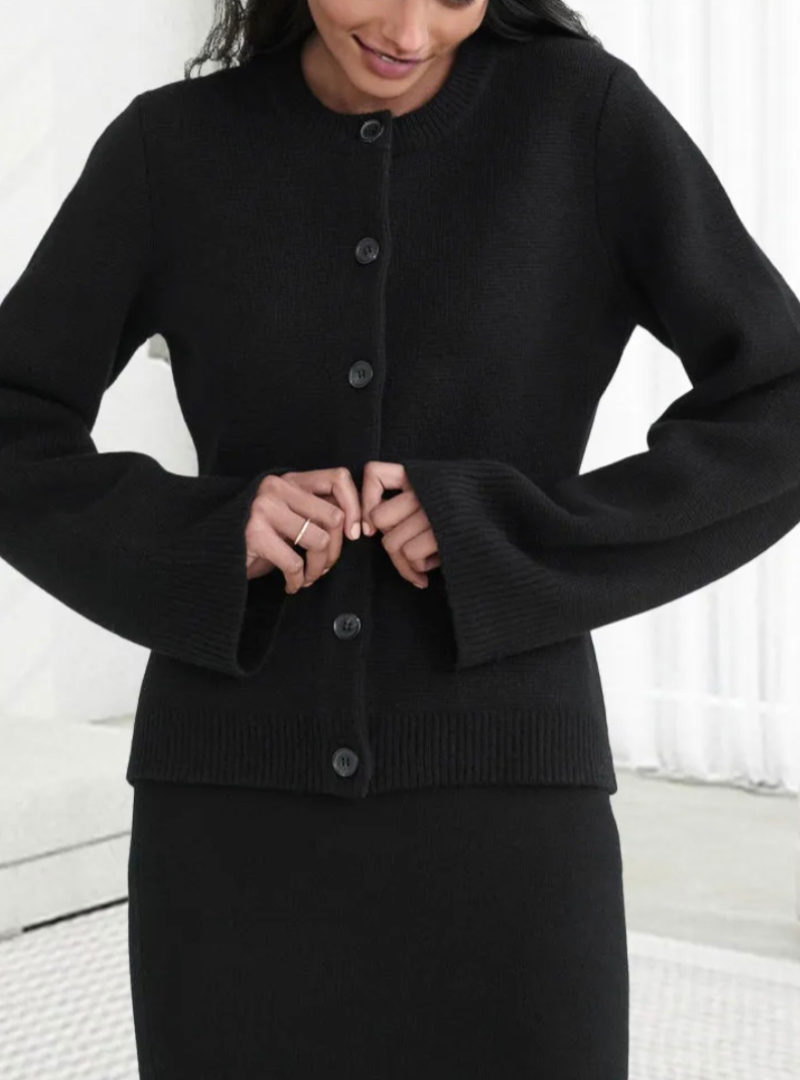 Selvya – Flared Sleeve Cardigan With Open Front