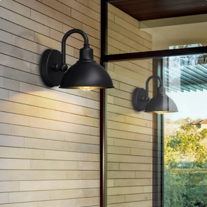 EverGlow – Waterproof Outdoor Wall Lamp with Classic Metal Design
