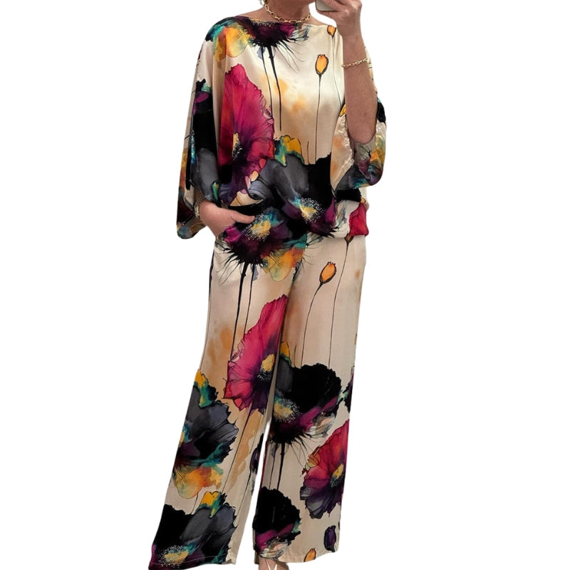 Alina – Two-Piece Satin Set with Round Neck and Floral Print