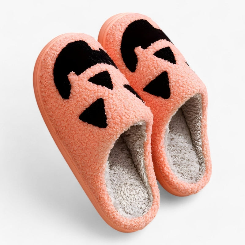 Alina - Pumpkin slippers with a fun cartoon motif for playful use