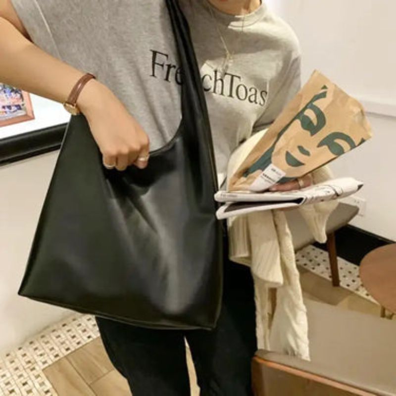 Debra – Soft leather tote bag with rectangular design