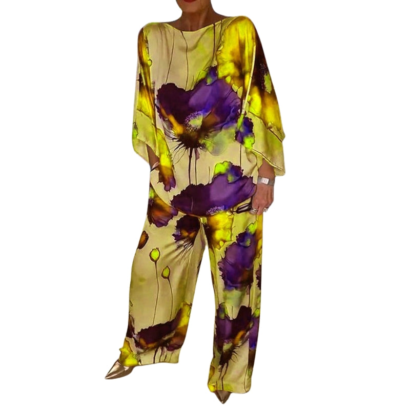 Alina – Two-Piece Satin Set with Round Neck and Floral Print