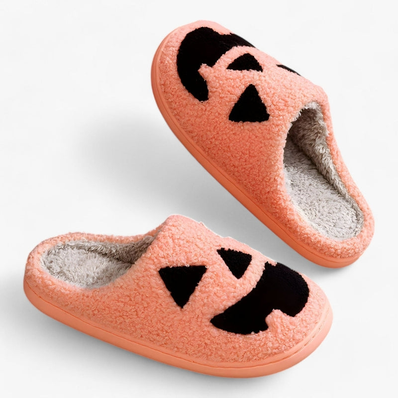 Alina - Pumpkin slippers with a fun cartoon motif for playful use