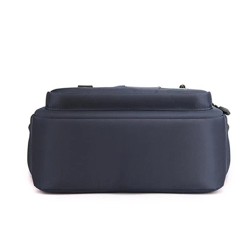 Sienna – Compact Water-Repellent Shoulder Bag with Adjustable Strap and Zipper