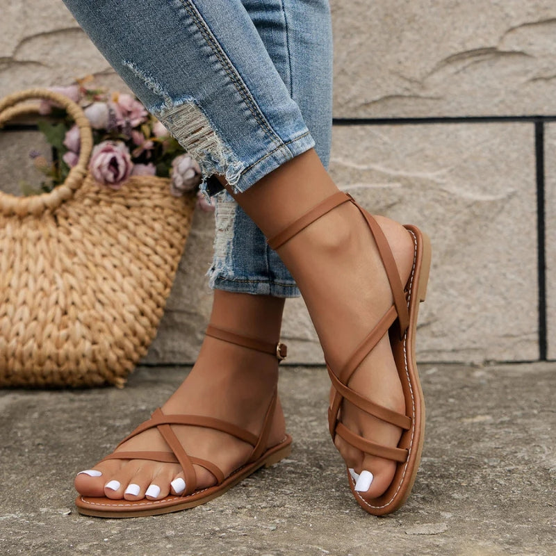 Layla – Strappy Flat Sandals with Buckle Strap