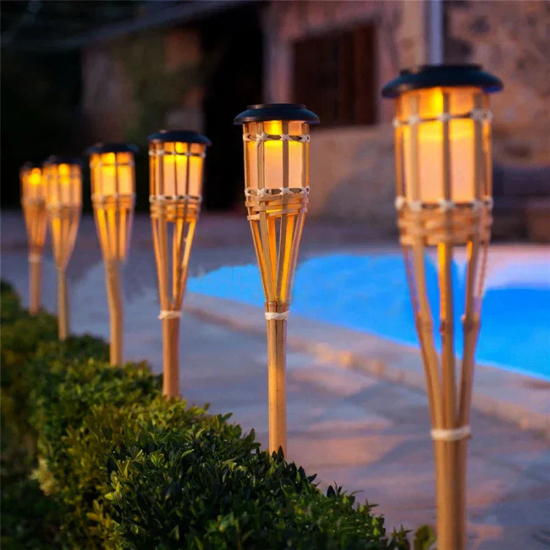 SunFlare – Set of 5 Torch-Style Solar Lights with Flame-Effect LED and Weatherproof Design