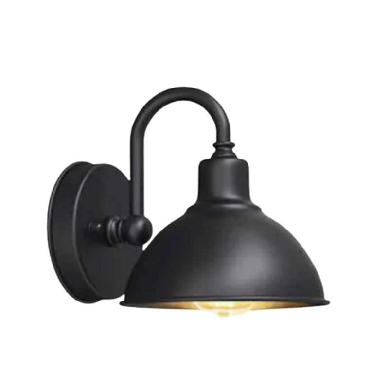 EverGlow – Waterproof Outdoor Wall Lamp with Classic Metal Design