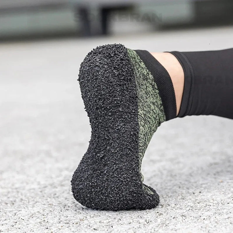 StrideForm – Sustainable Sockshoe Hybrid with Close Fitting and Breathable Design