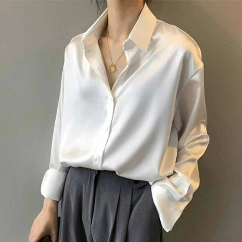 Selvia – Elegant Button Down Shirt With Long Sleeves and Comfortable Fit