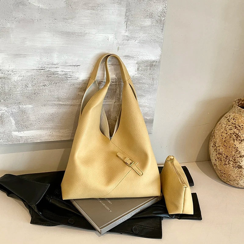 Noelia - PU Leather Shoulder Bag with Classic Design and Buckle Closure