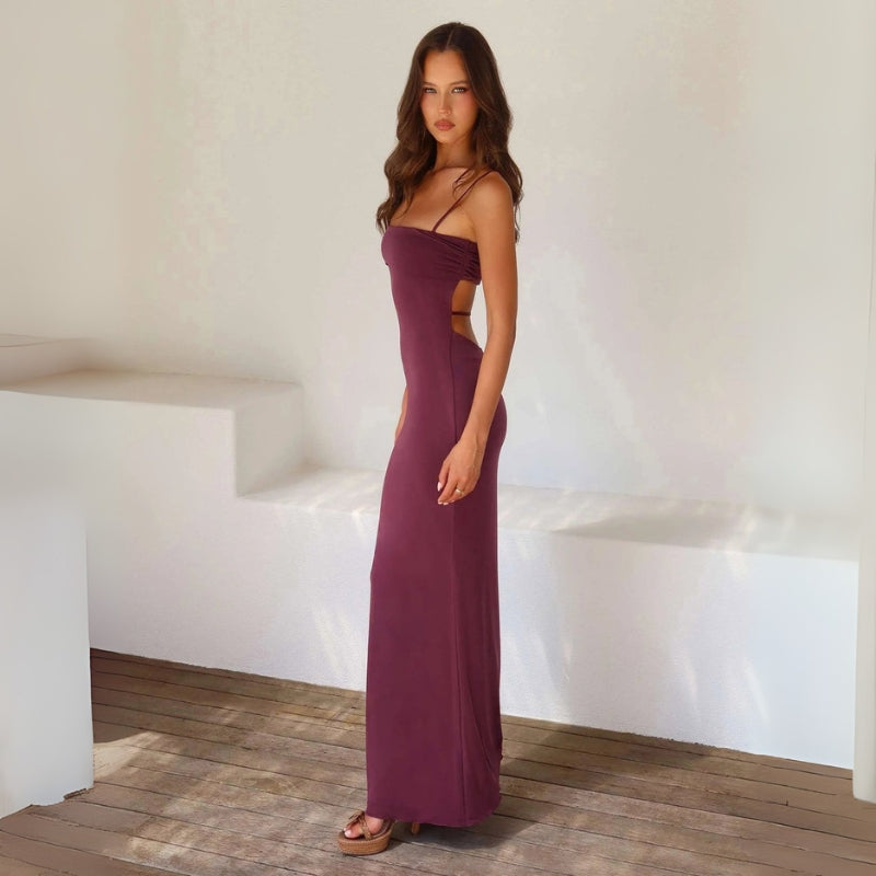 Aurelia – Fitted Maxi Dress with Spaghetti Straps and Mixed Floral &amp; Check Pattern