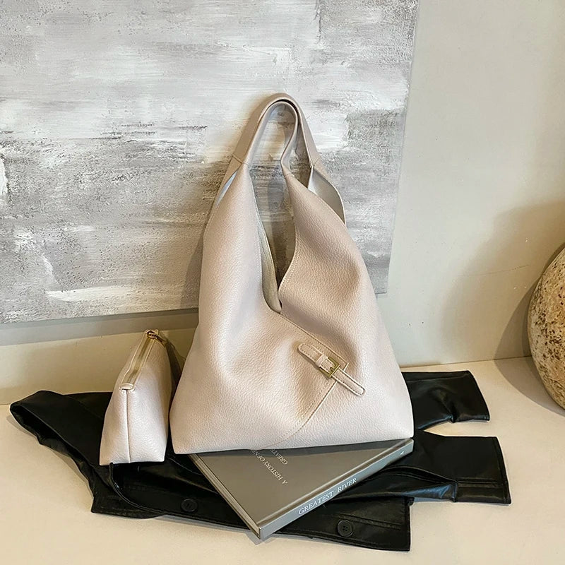 Noelia - PU Leather Shoulder Bag with Classic Design and Buckle Closure