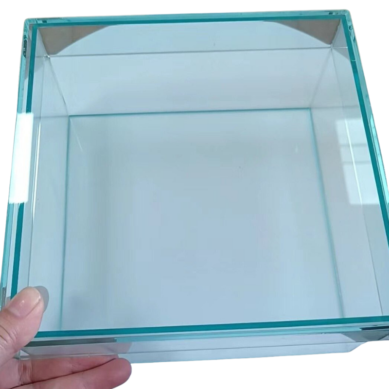 ClearNest – Acrylic Storage Box with Colorful Lid and Stackable Design