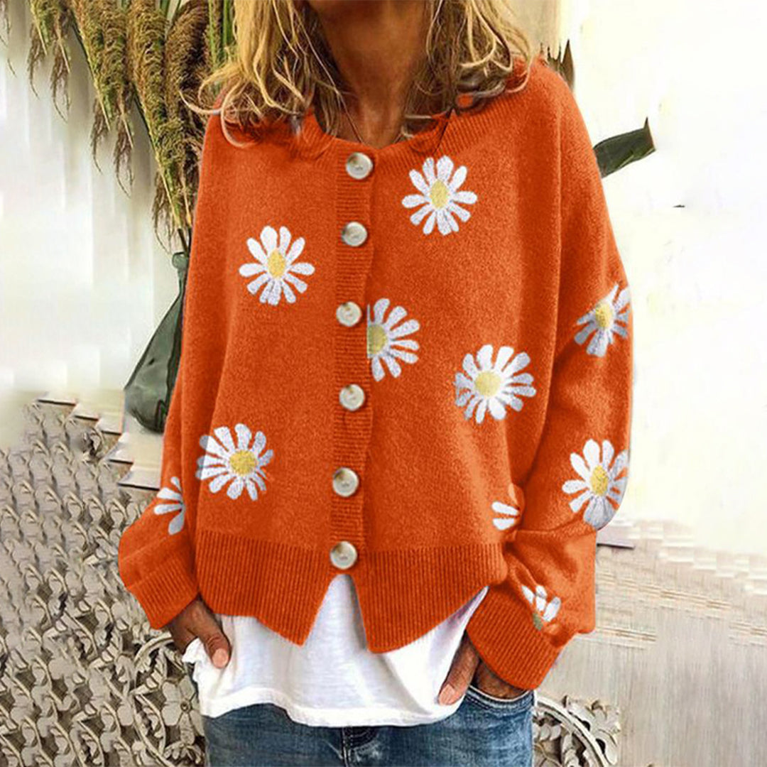 Ava – Knitted Cardigan With Floral Pattern and Button Fastening