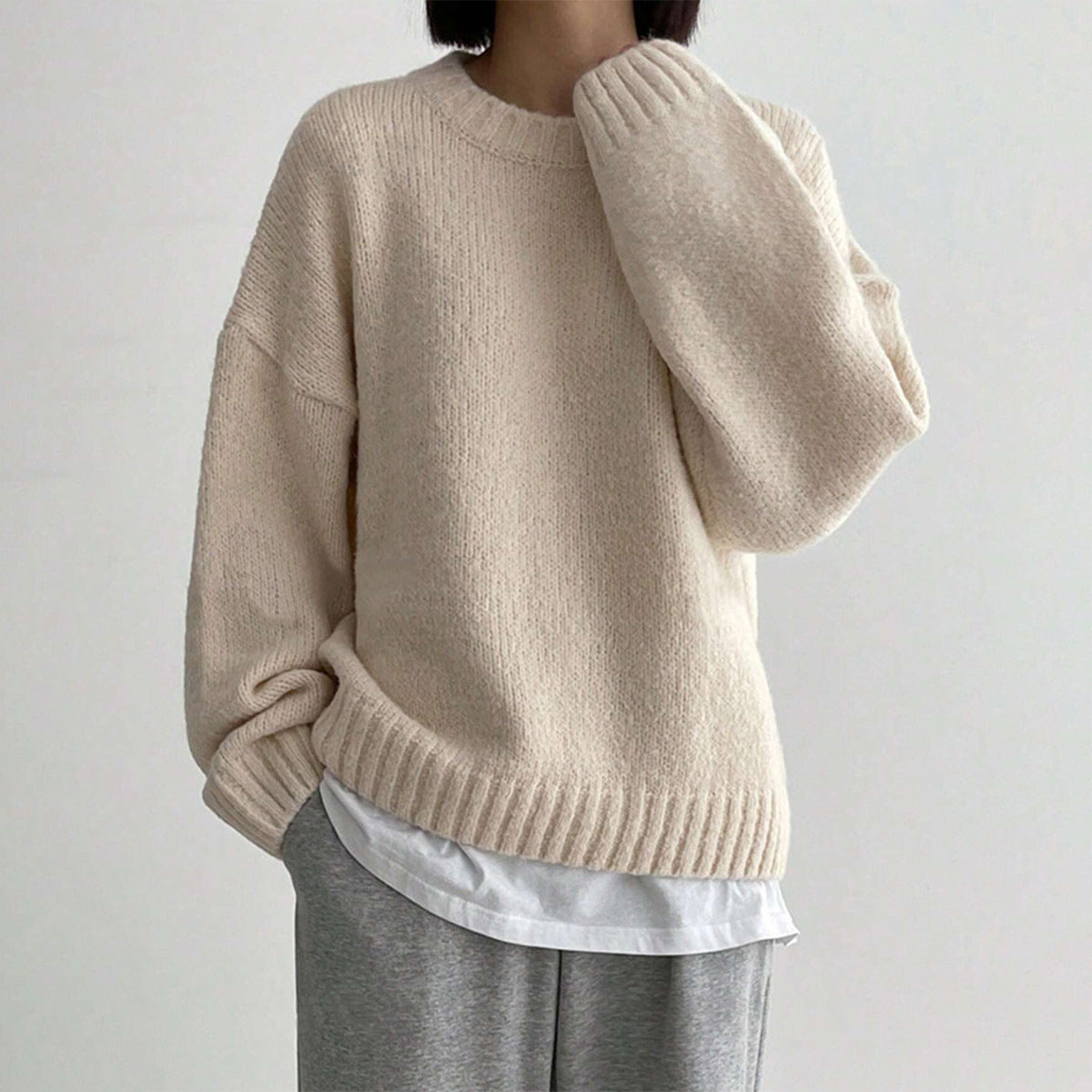 Almira – Oversized Knit Jumper With Crew Neck and Ribbed Trim