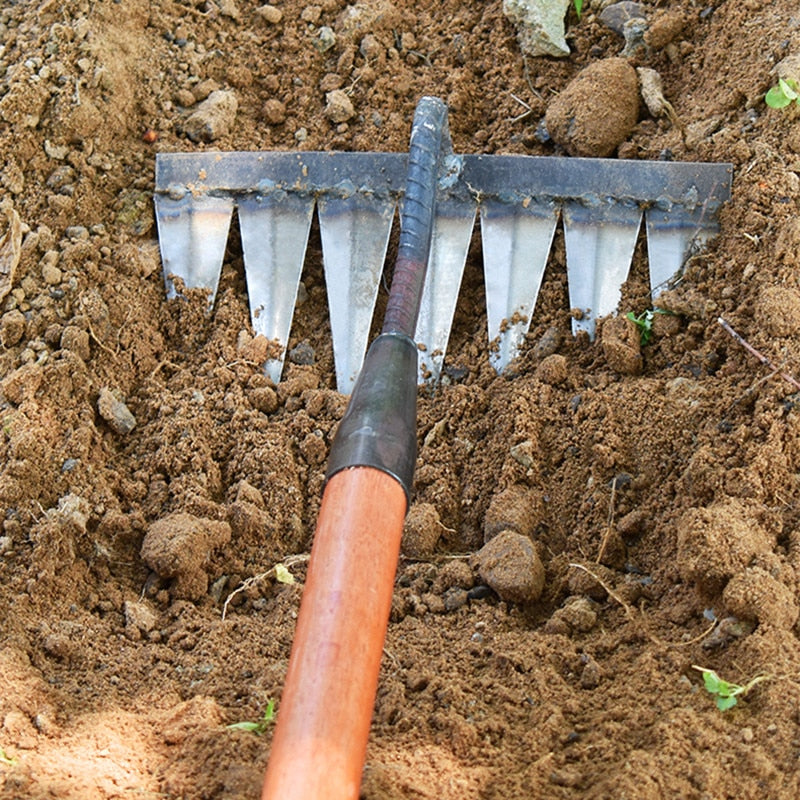 GardenGlide – Durable High-Carbon Steel Weeder with Ultra-Sharp Teeth