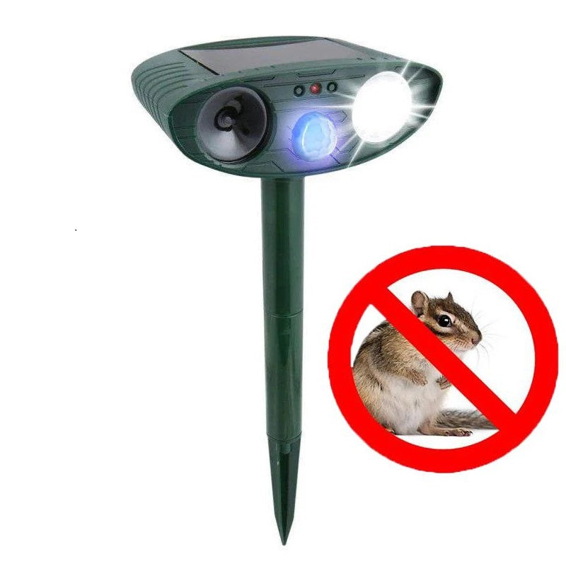 SolarGuard – Ultrasonic Rabbit Deterrent with Flashing Light for Garden Safety