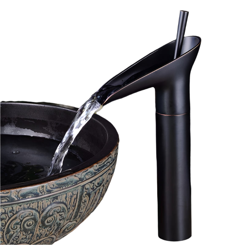 TranquilFlow – Elegant Waterfall Bathroom Faucet with Single-Hole Installation