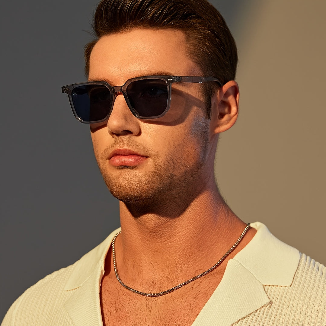 Damian – Sunglasses With Square Polycarbonate Frame and Lenses