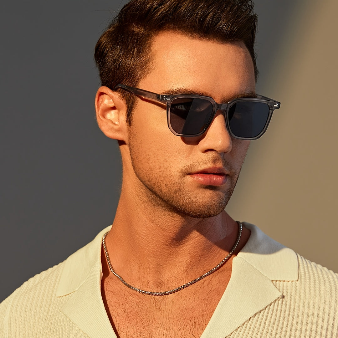 Damian – Sunglasses With Square Polycarbonate Frame and Lenses