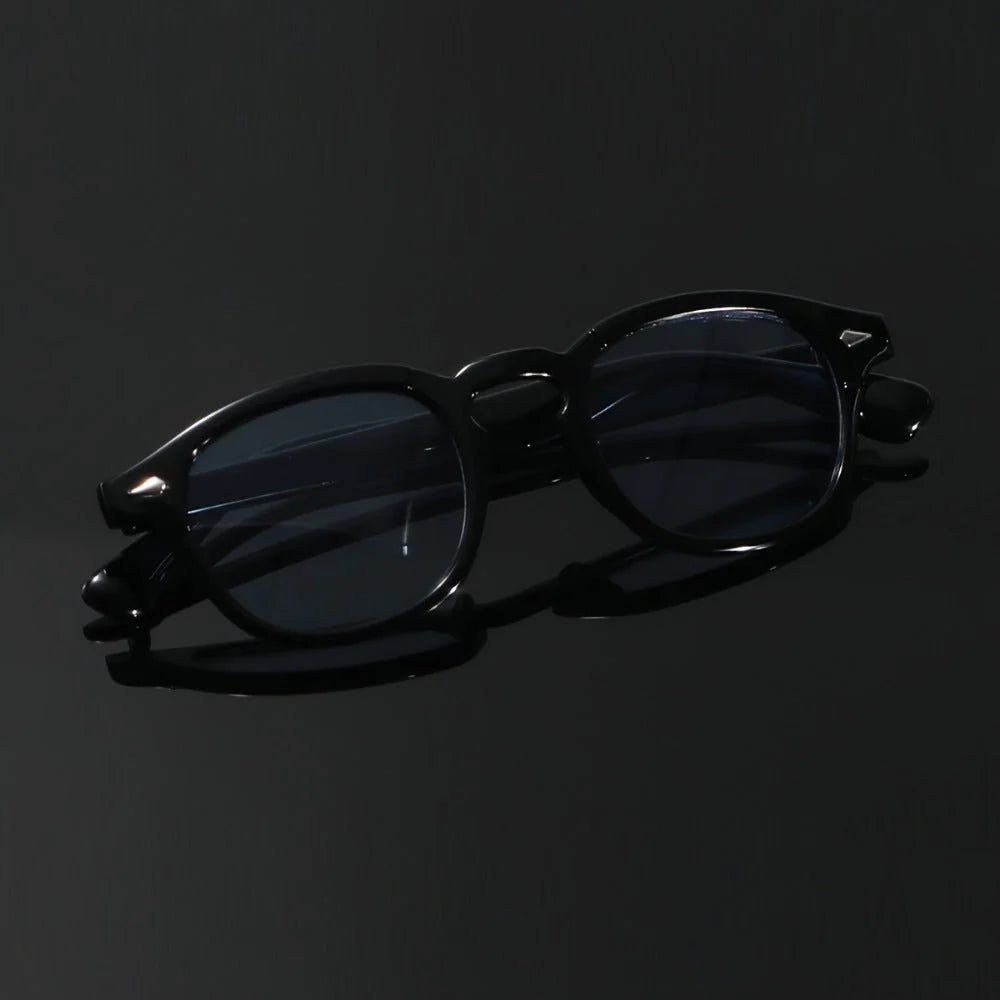 Victor – Glasses With Black Round Frame And AC Lenses